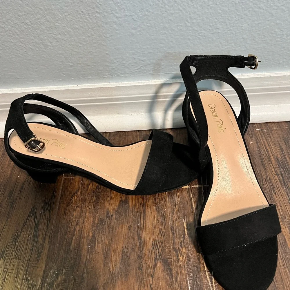 Dream Paris Sandals/heels - Picture 3 of 5